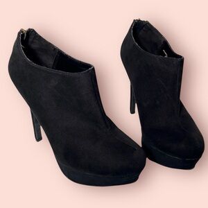 3/$10 Glo Jeans Booties 8.5 Eva Heels Black Microfiber